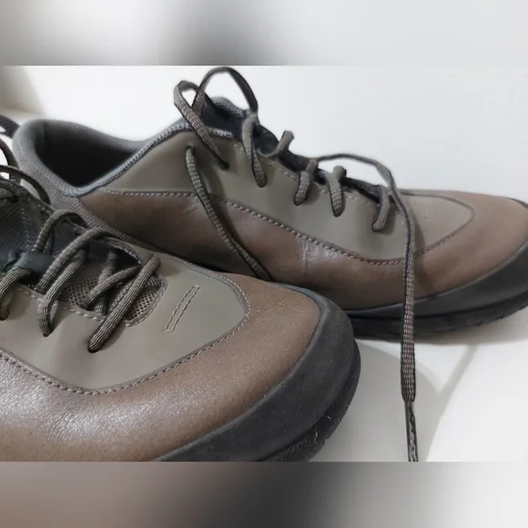 Merrel Shoes - Picture 4 of 11